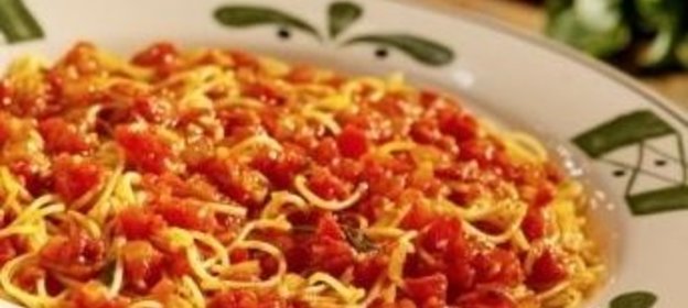 Паста с оливками и черри