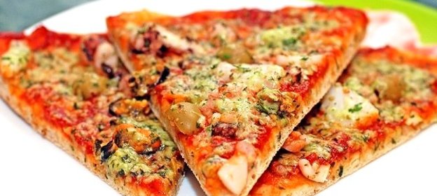 Пицца из морского коктейля