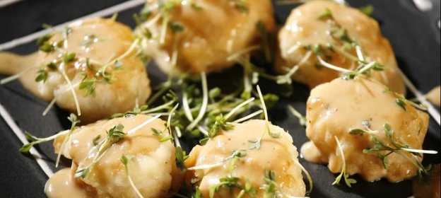 Морские гребешки с соусом мисо