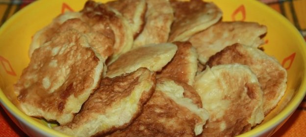 Оладьи на кефире с курицей и луком