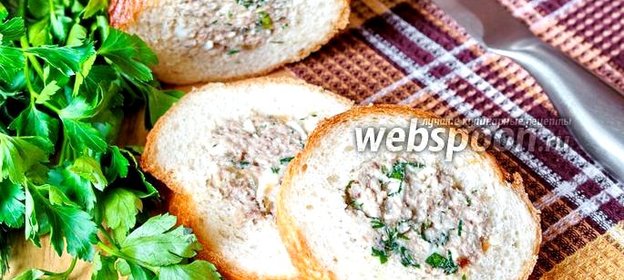 Батон фаршированный консервой
