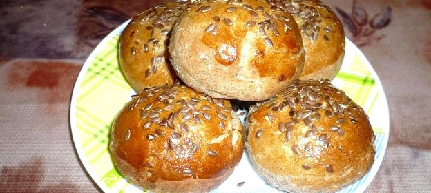 Булочки ржаные с луком