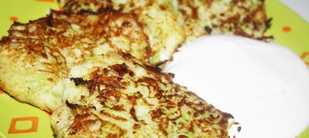 Кабачковые оладьи с кукурузной мукой