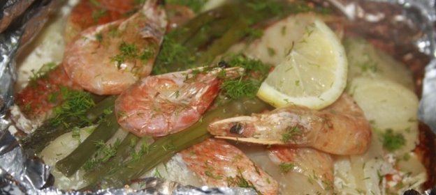 Конверты с картофелем, морским окунем и креветками