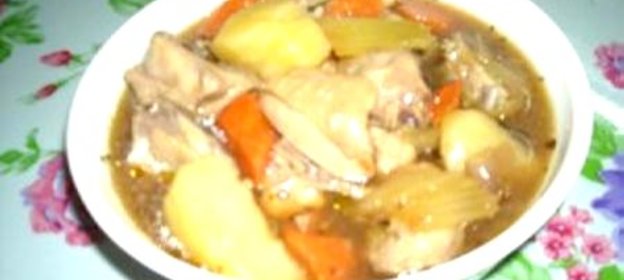 Тушеный цыпленок с овощами