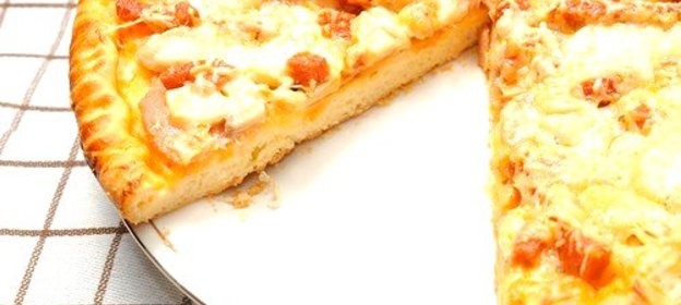 Яблочная пицца с ветчиной