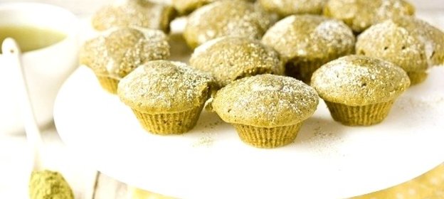«Зелёные» кексы с чаем маття в микроволновке
