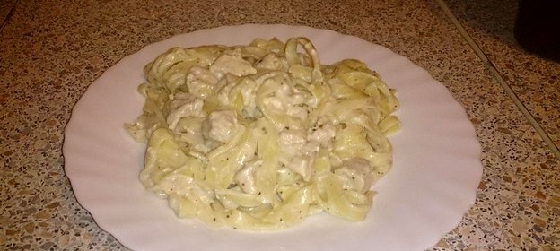 паста с курицей в сливочном соусе