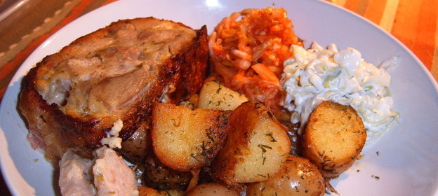 луковый пирог(вариант)+бонус(пицца с салями)