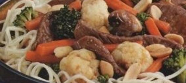 Соус из мяса и овощей по-тайски