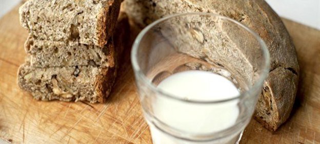 Овсяно-пшеничный бездрожжевой хлеб с орехами