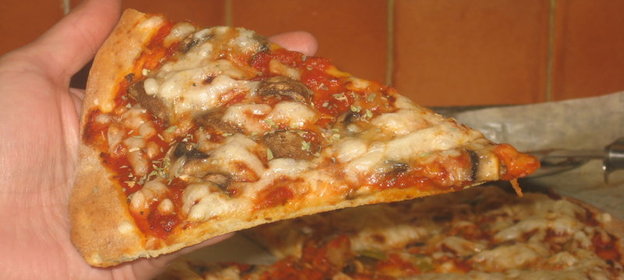 Быстрая пицца на бездрожжевом тесте