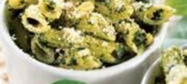 Макароны со шпинатным соусом