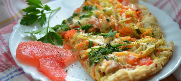 Пицца с курицей и грейпфрутом