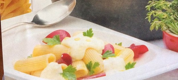 Паста с сыром, свеклой и трюфельным маслом