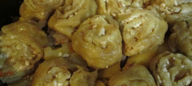 Пицца с помидорами и грибами