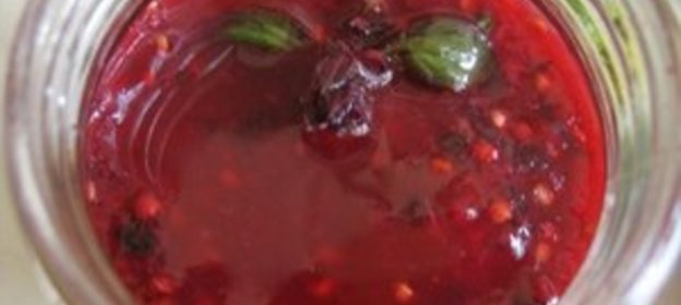 Соус из красной смородины