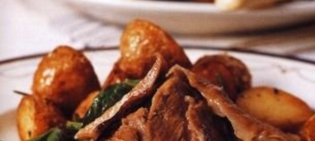 Куриный салат с фруктами