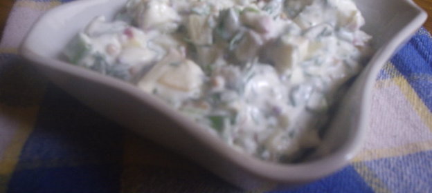 Соус из зелёного лука с укропом и яблоком