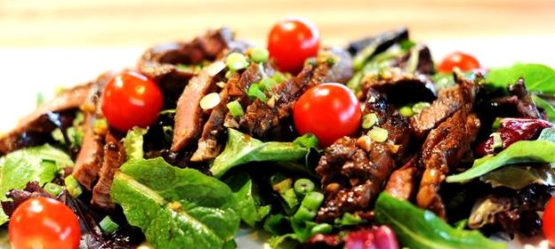 Мясной салат