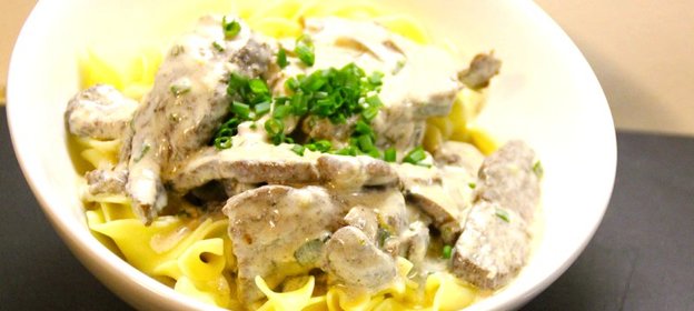 Бефстроганов из говядины с грибами