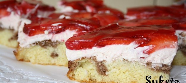 пироженное клубничное