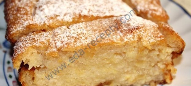 Яблочный кекс