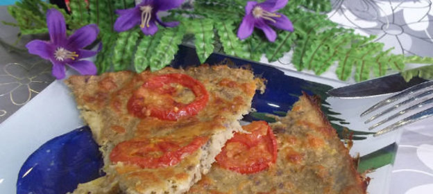 Пицца с помидорами из кабачкового теста