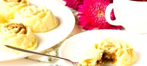 Творожные мини-запеканки с варёным сгущённым молоком в микроволновке