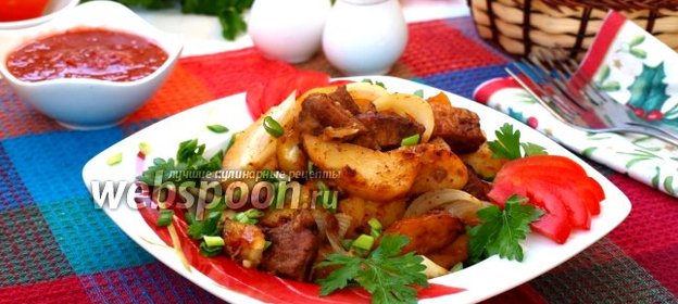 Жареная свинина с картофелем