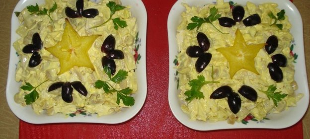 Салат с ананасами и ветчиной(В)