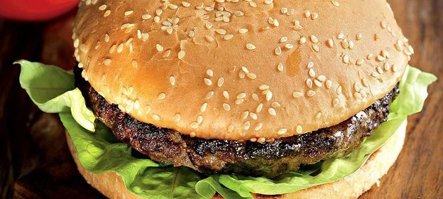 Гамбургеры из баранины с сыром