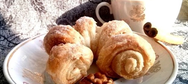 Булочки с корицей без дрожжей