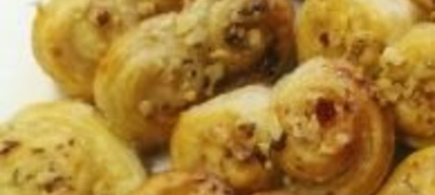 Запеканка из черного хлеба с яблоками