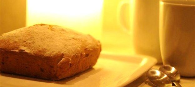 Ореховый кекс с изюмом