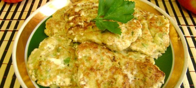 Мясные оладьи с кабачками