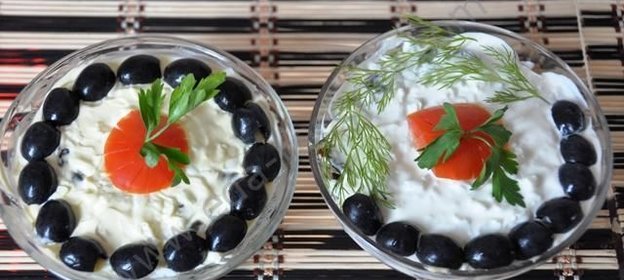 Салат с копченой курицей и грибами шампиньонами
