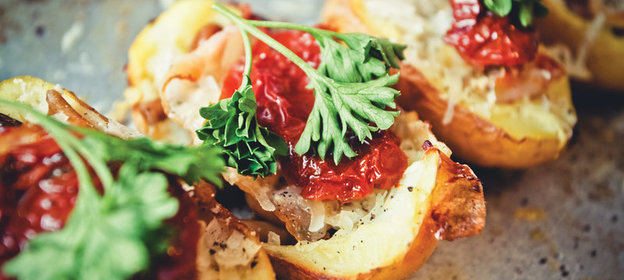 Блюдо в блюде: пицца в картофеле