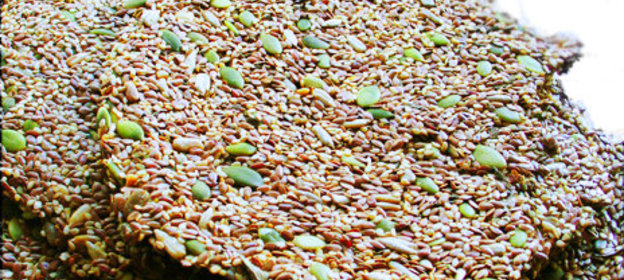 ПИРУШКА СЫРОЕДОВ N3 . Хрустящий хлебец из семечек