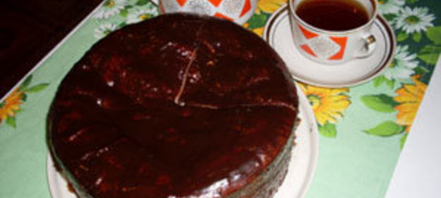 Пирог с бананами и вишнями