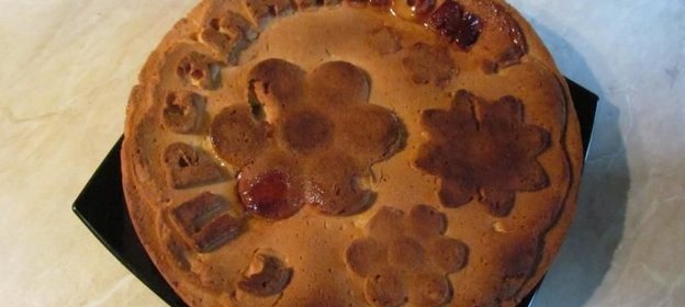 Вкусный лимонно-яблочный пирог