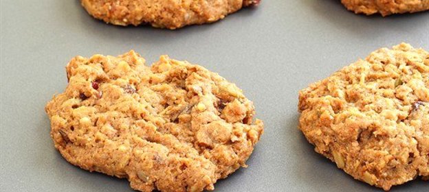 Печенье с имбирем и сухофруктами