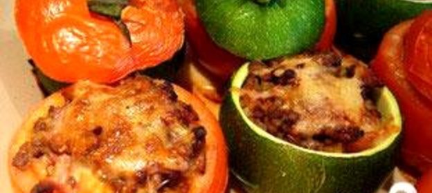 Фаршированные помидоры и кабачки