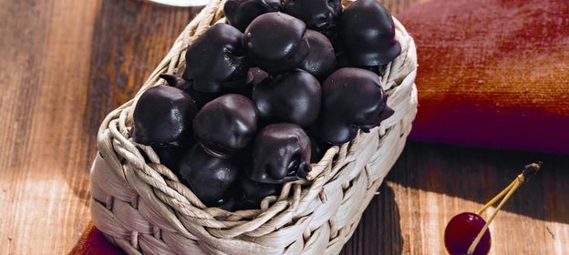 Конфеты Шоколадная вишня в коньяке