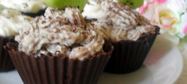 Шоколадные тарталетки с творожным десертом