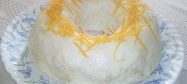 Кекс в белой глазури