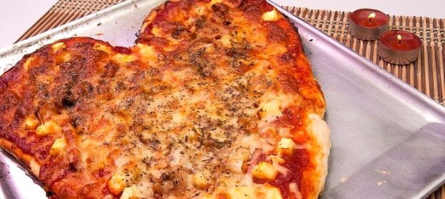 Пицца на день святого Валентина