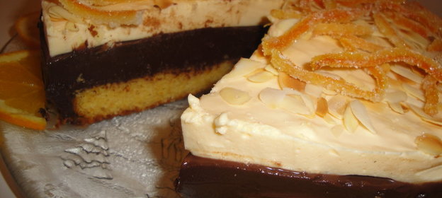 Кофейное безе с вишнёвой начинкой