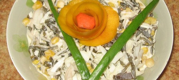 салат с дайконом и морской капустой