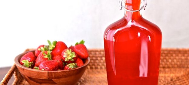Клубника, протертая в сиропе